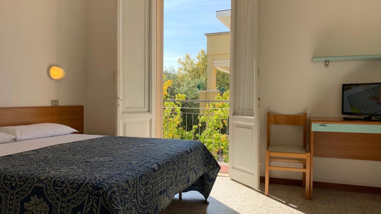 Hotel Garni Picnic Riccione Eksteriør billede