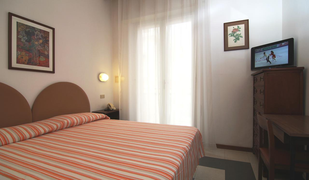 Hotel Garni Picnic Riccione Eksteriør billede