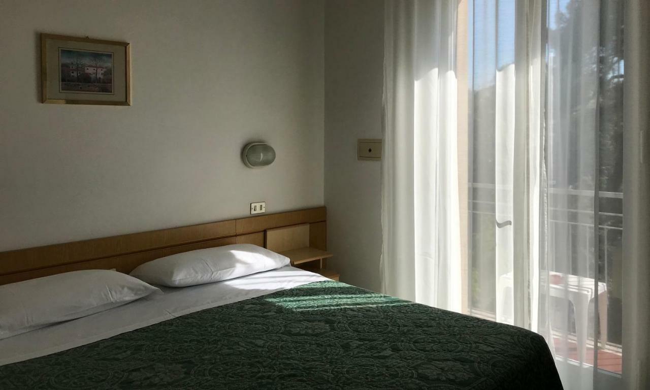 Hotel Garni Picnic Riccione Eksteriør billede